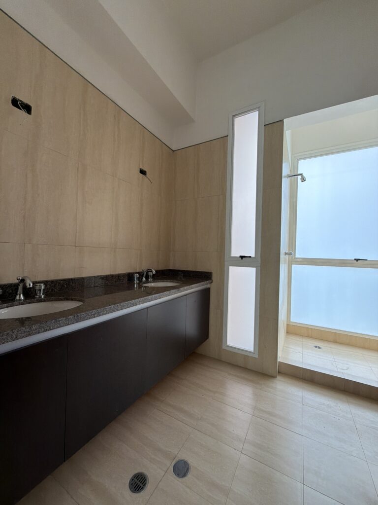 Planta baja con terraza en Villa Vicencia, Los Campitos
