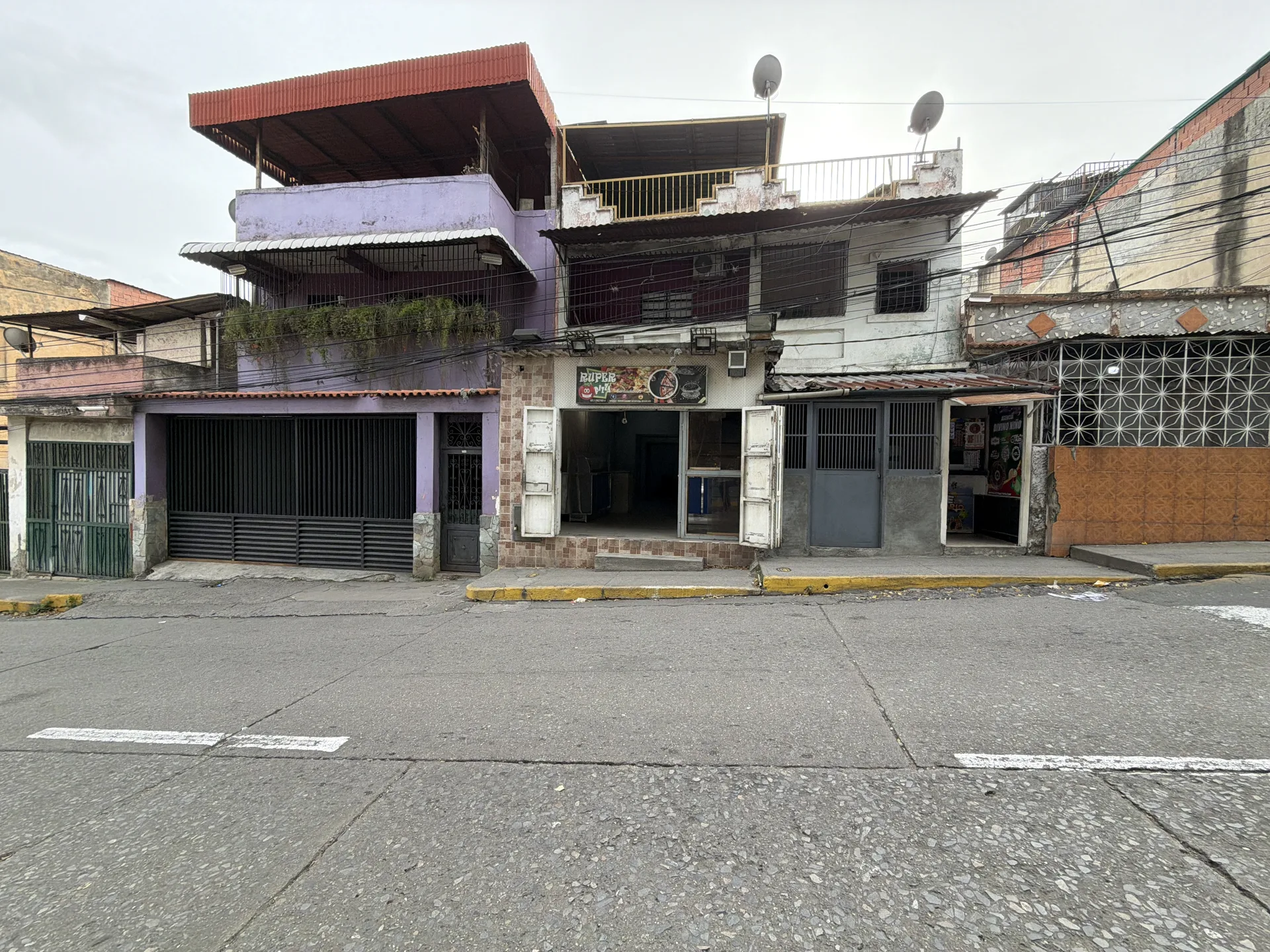 Local comercial en alquiler en Ruperto Lugo, Catia