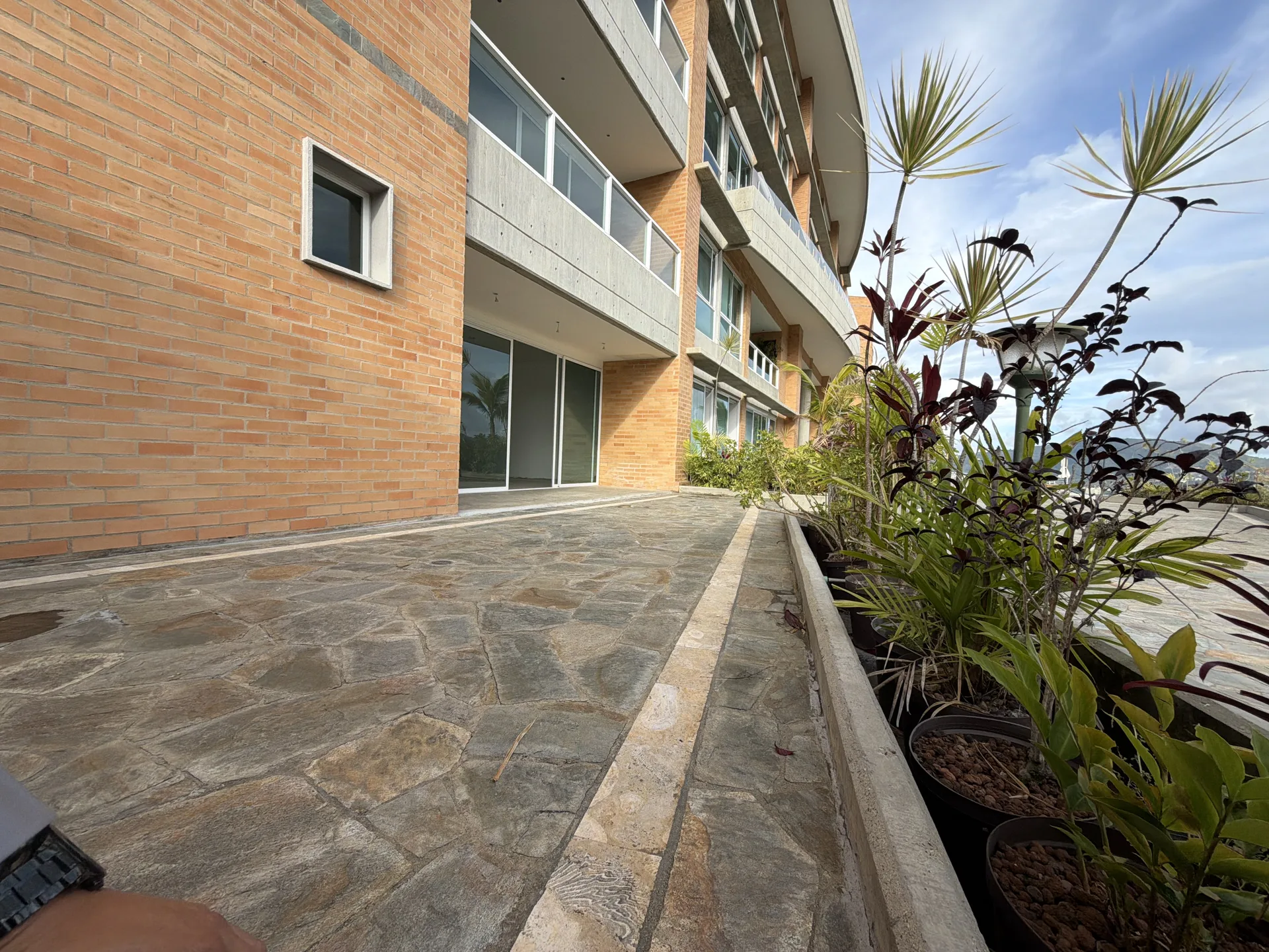 Planta baja con terraza en Villa Vicencia, Los Campitos